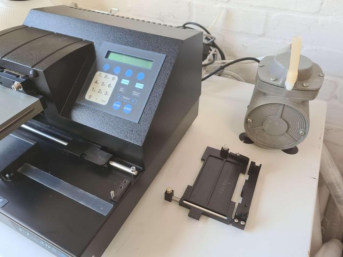 Used Biotek ELx405 Plate Reader