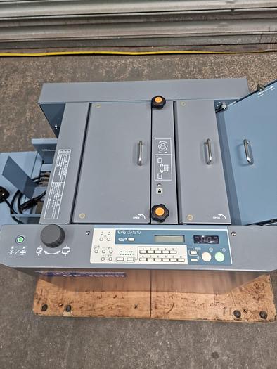 Used Duplo DF-1000 Suction Folding Machine