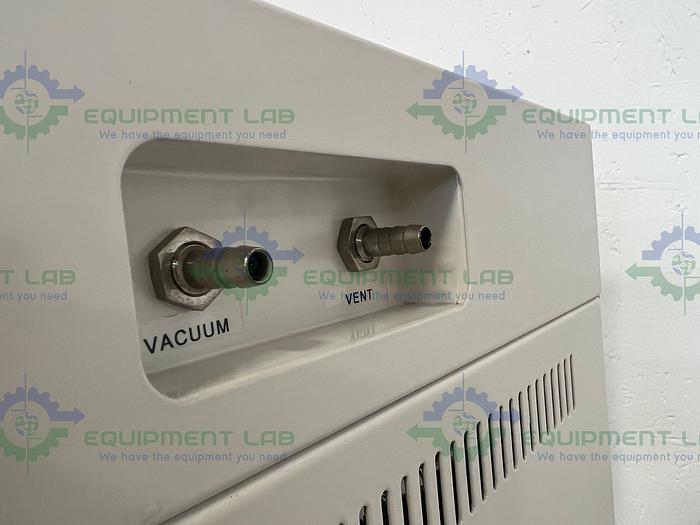 Used VWR  414004-584 Vacuum Oven 25-200ºC, 120V w/ Shelves