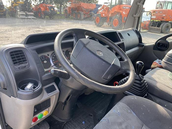 Usato 2013 RENAULT MAXITY CON PIATTAFORMA CMC TB 260