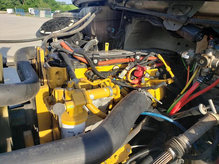 Used LOOK!! 2004 Freightliner FL70 w/ Altec TA37M Bucket Truck