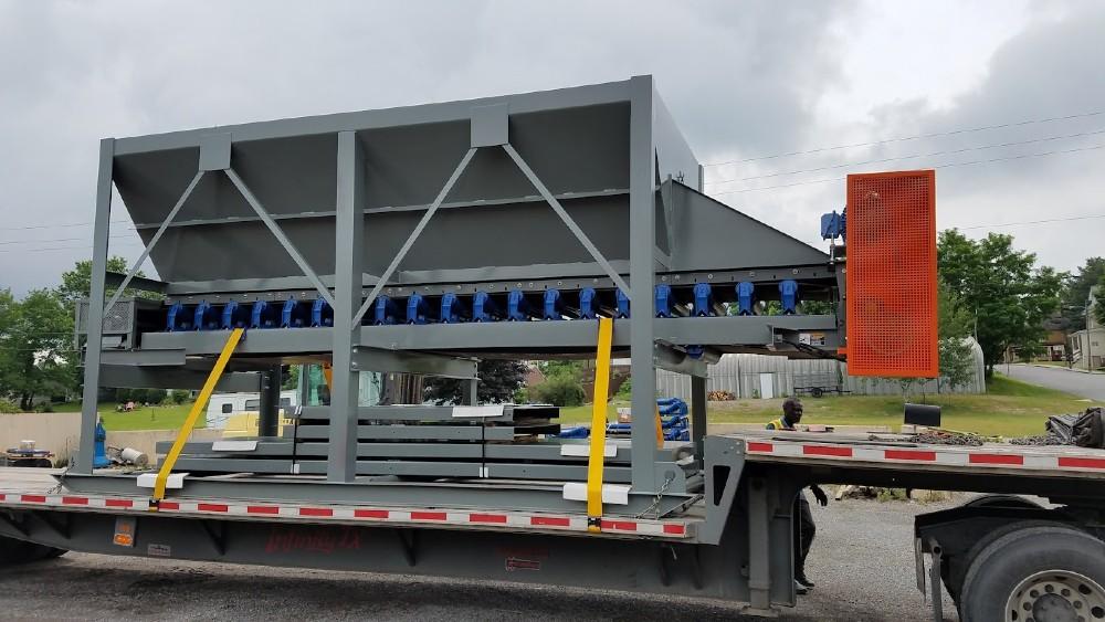 New feed hoppers