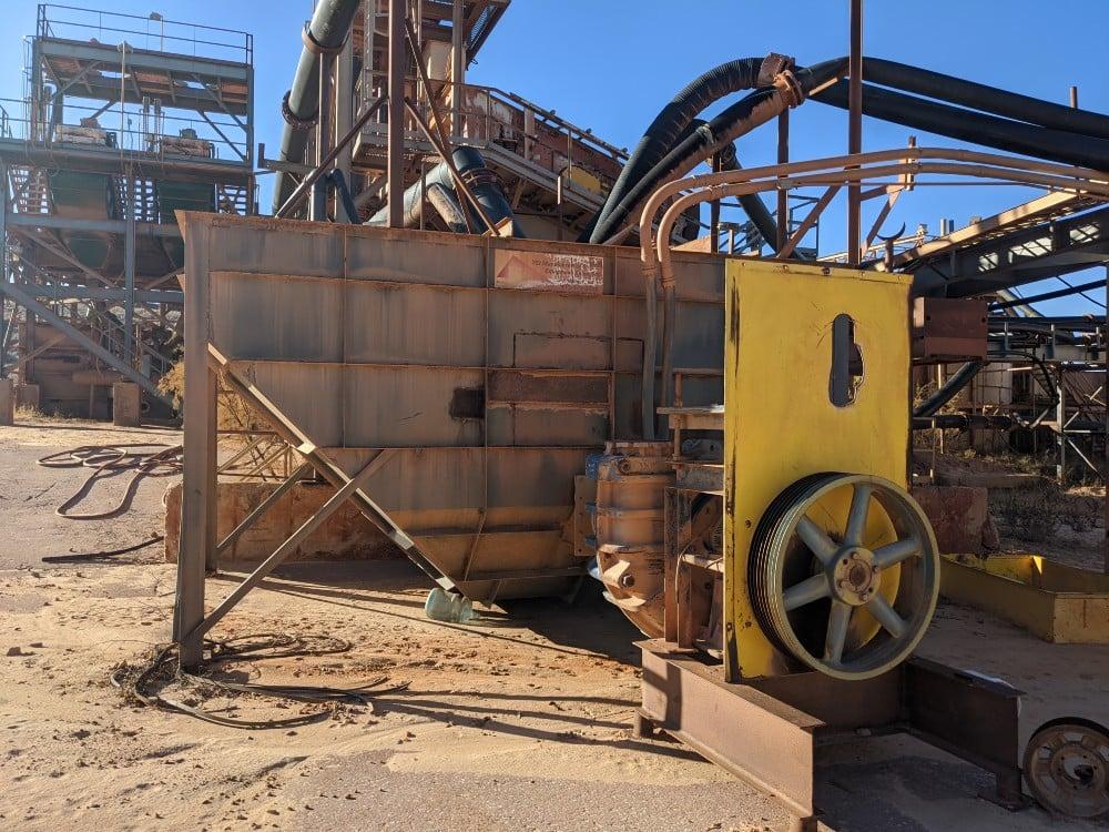 Used Derrick 5-deck Stack Sizer screens