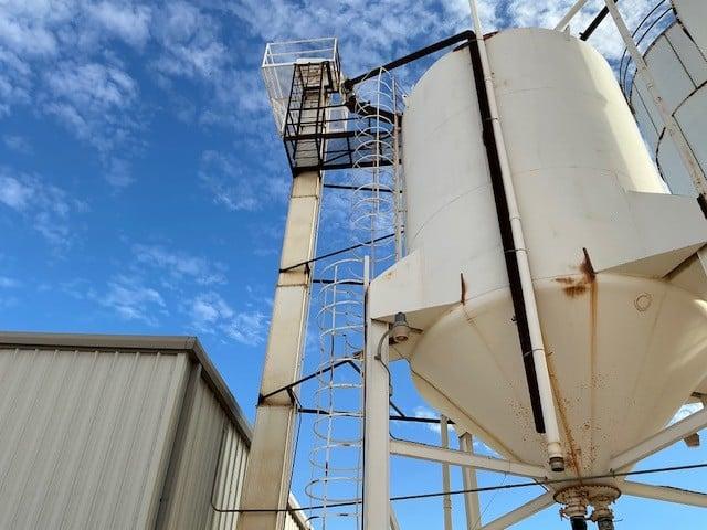 Used Silo storage systems (2 available)