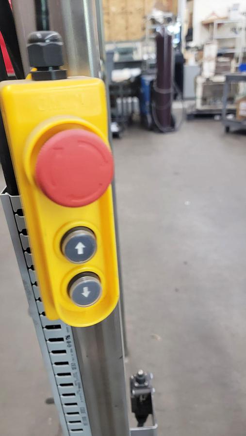 Banneton Elevated Storage Rack