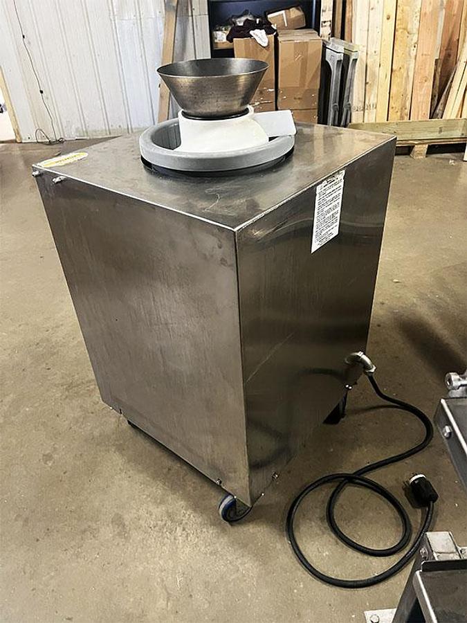 Refurbished AM Manufacturing Round-o-matic