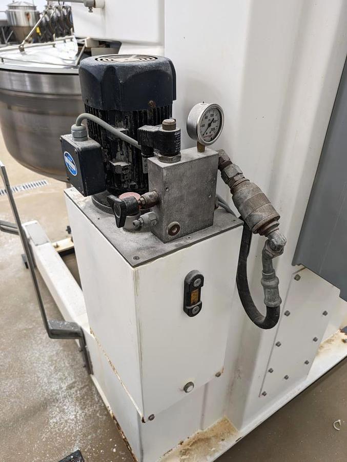 Refurbished Empire AR 300 Tippable Mixer