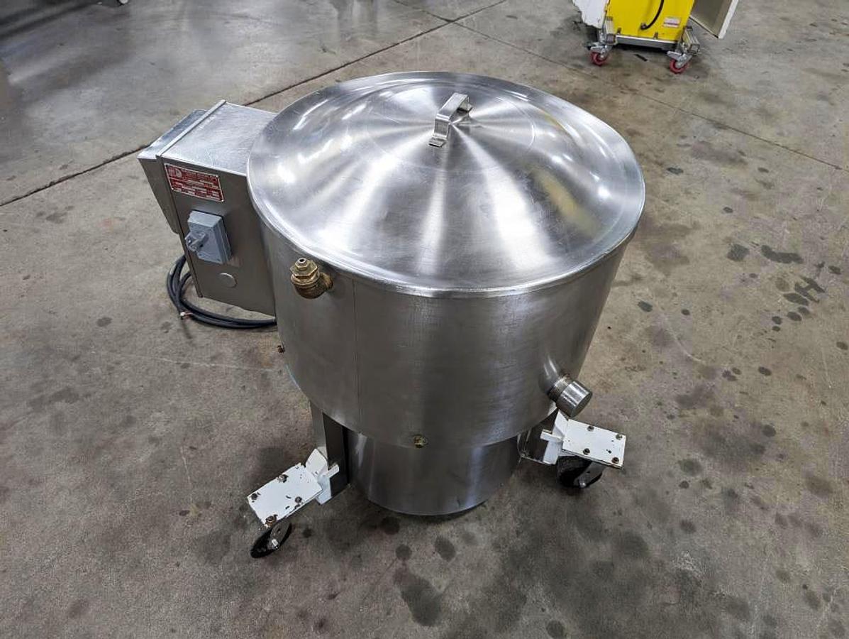 Used Savage 300 Chocolate Melter
