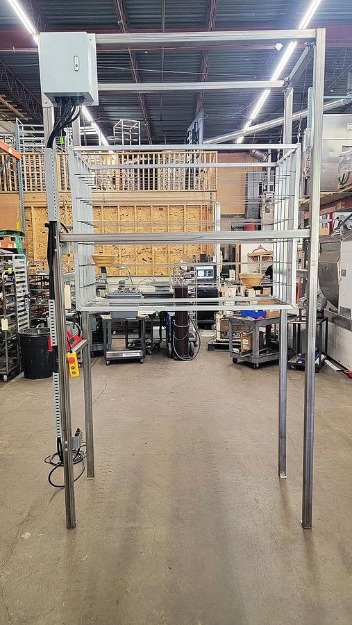 Banneton Elevated Storage Rack