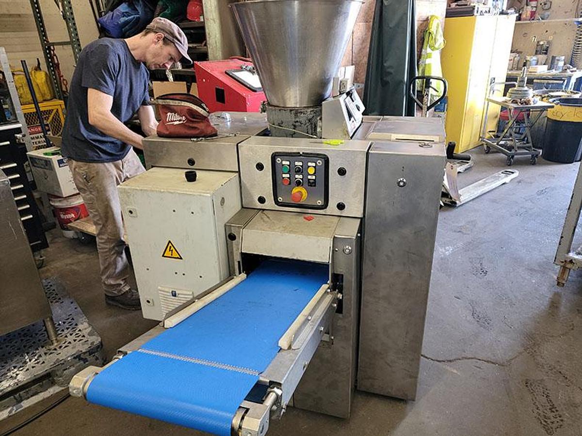 Refurbished Benier Bread and Roll System
