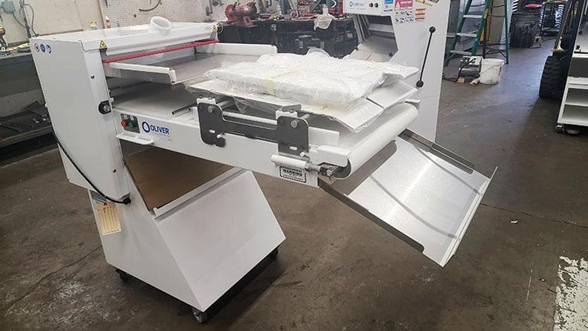 Demo Oliver 4-24 Sheeter Moulder