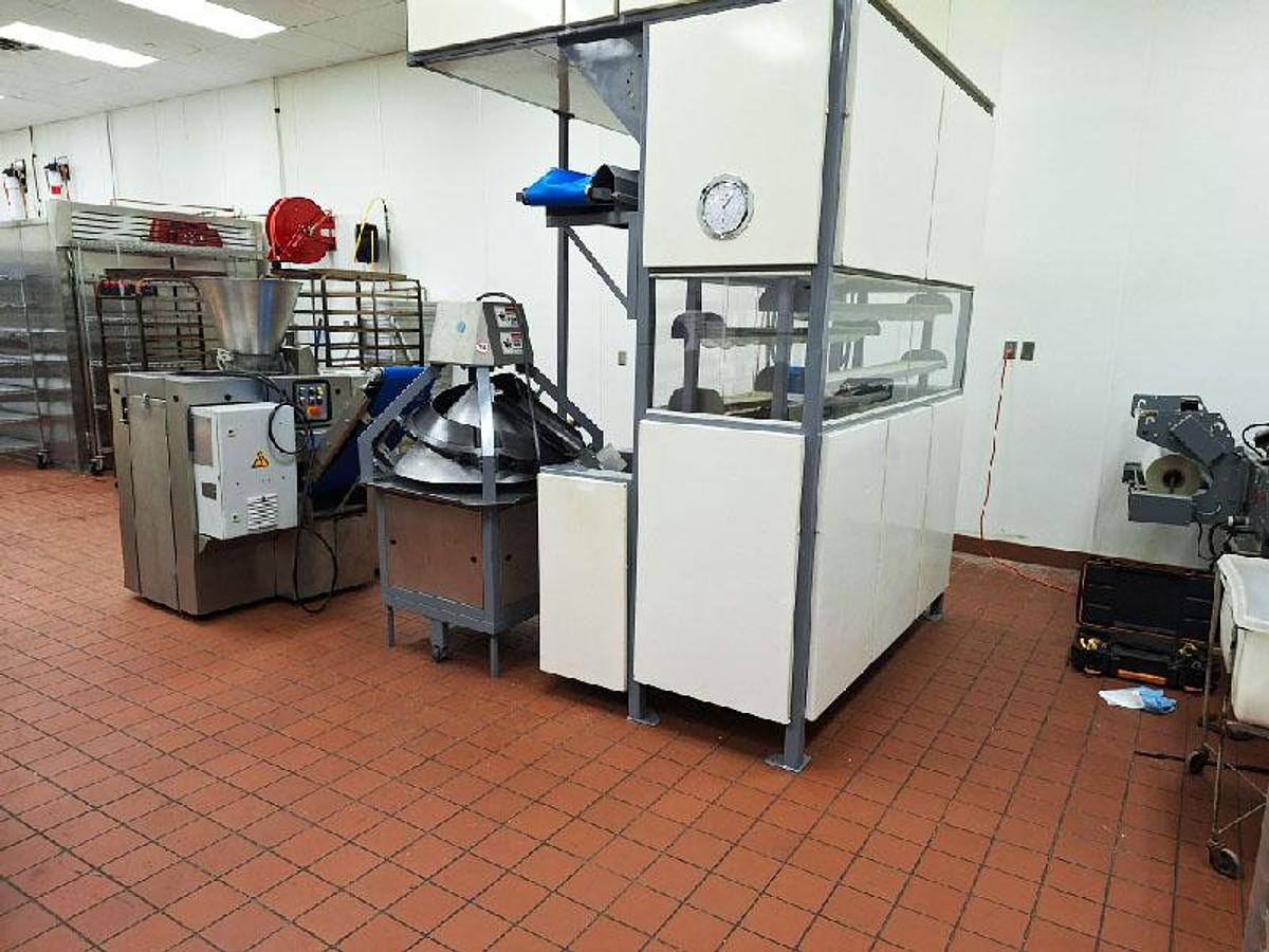 Refurbished Benier Bread and Roll System