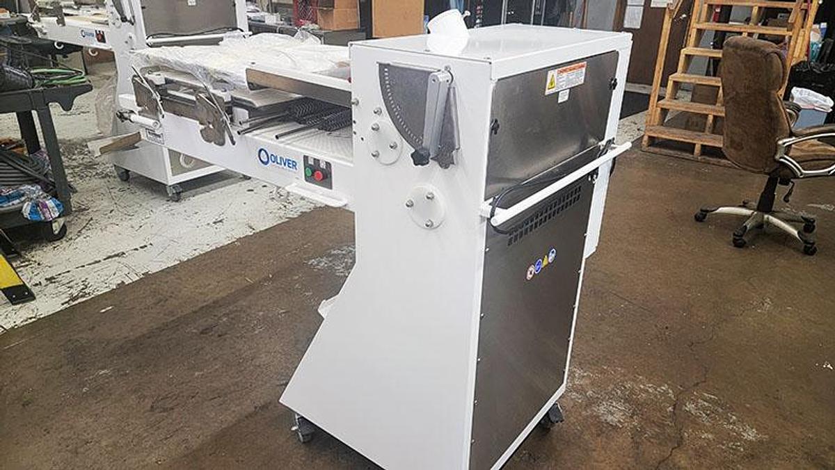 Demo Oliver 4-24 Sheeter Moulder