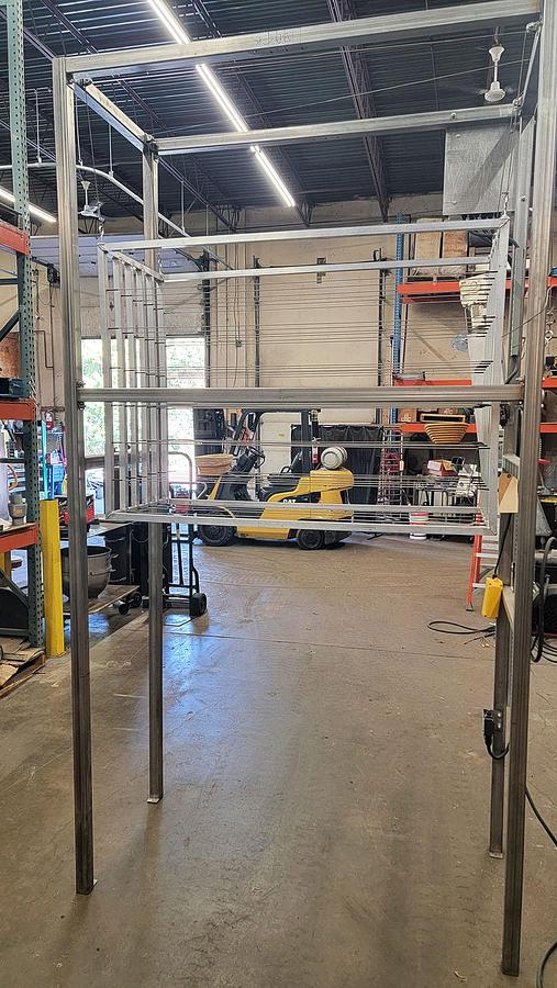 Banneton Elevated Storage Rack