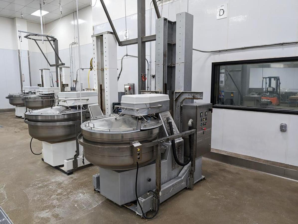 Used Empire AR 300 Tippable Mixer