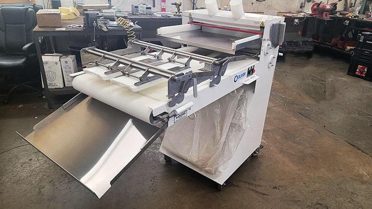 Demo Oliver 4-24 BL2 Bolillo Moulder