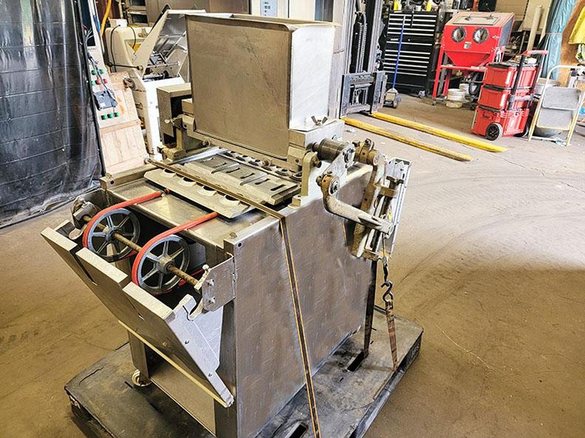 Used Triumph Cookie Machine