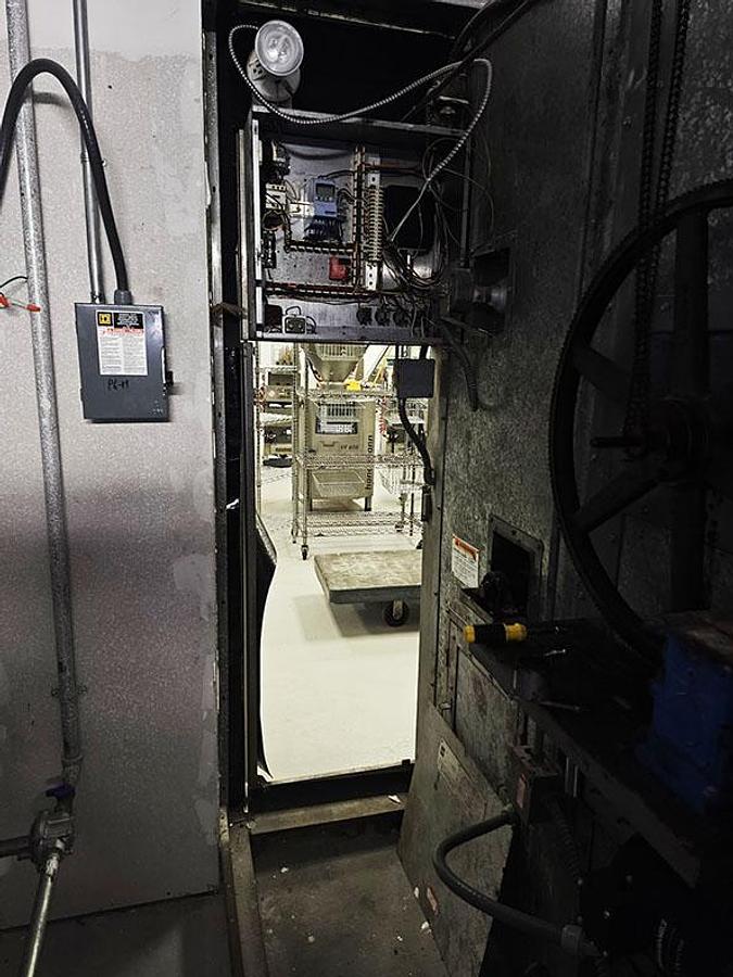 Used Cutler K 752-6 Revolving Tray Oven