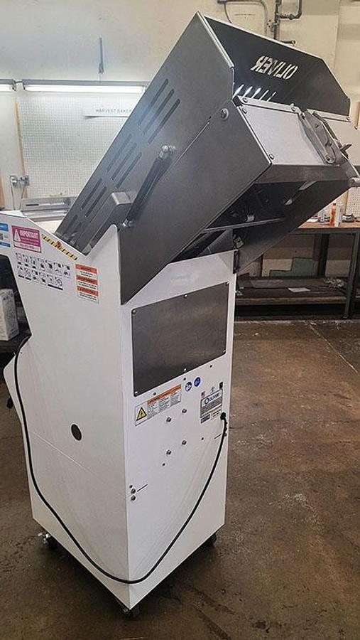 Demo Oliver Pro Select 747 - 1/2" Slice