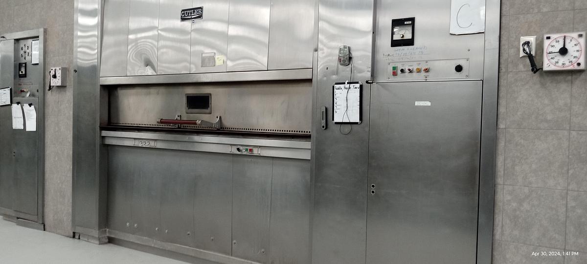 Used Cutler H 724 Revolving Tray Oven