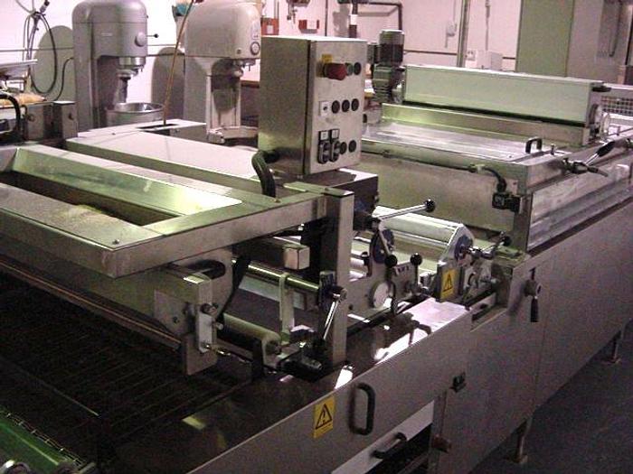 Refurbished SOLD  2003 KOENIG FUTURA II AND FORMSTATION BUN AND ROLL LINE