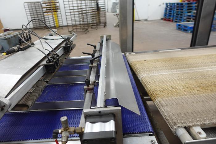 Used Bulk Bun Slicing and Packaging