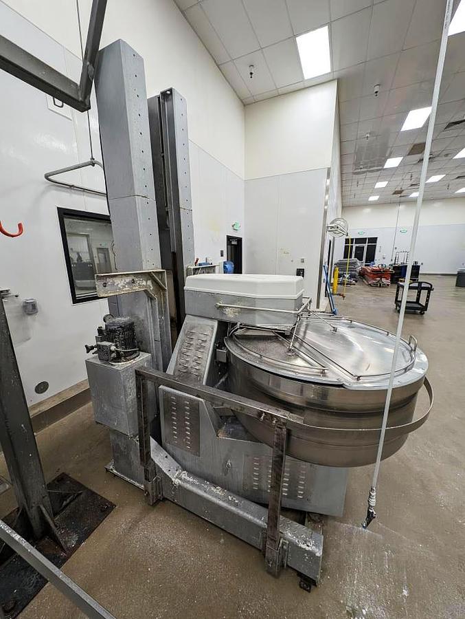 Used Empire AR 300 Tippable Mixer