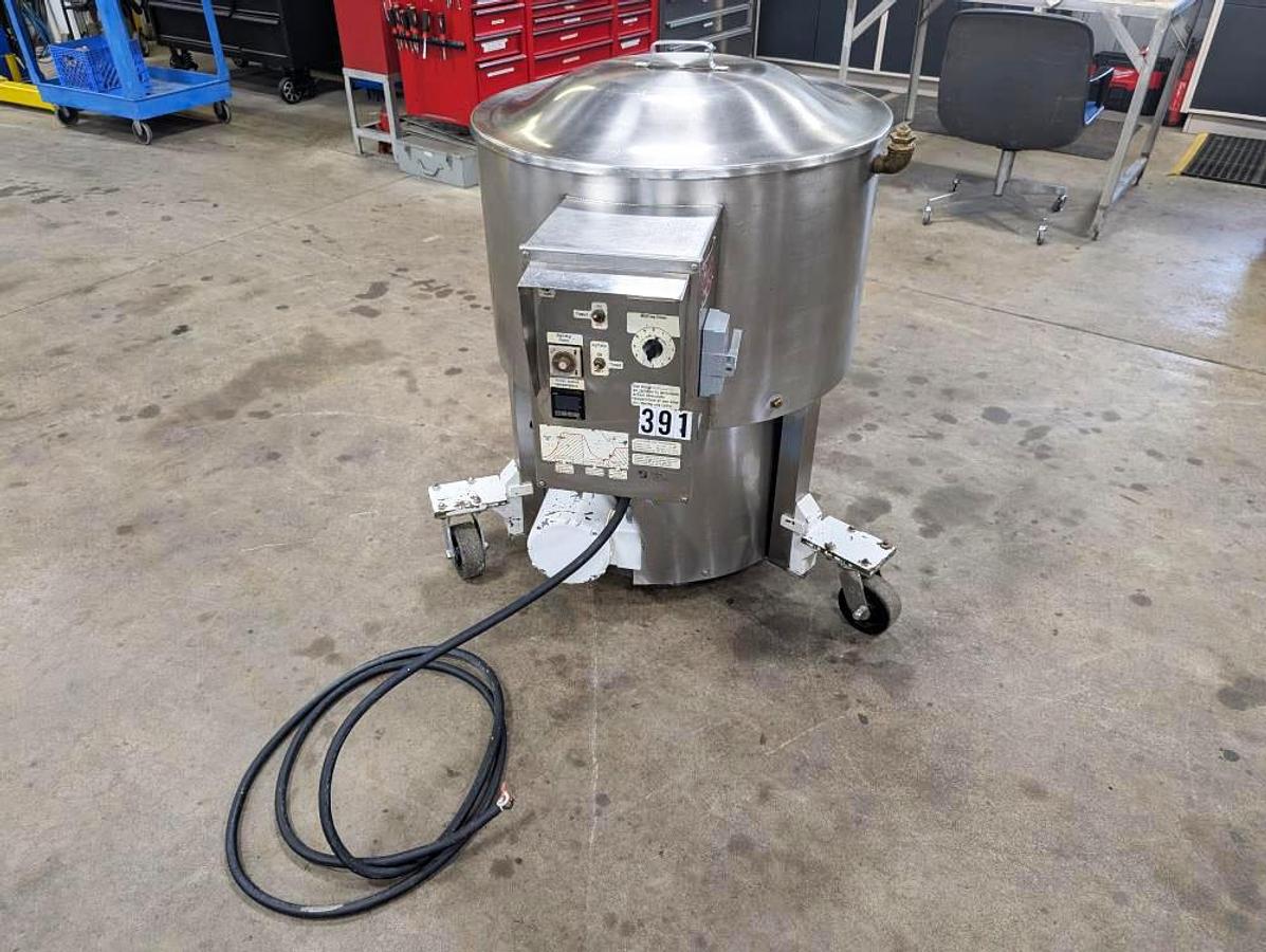 Used Savage 300 Chocolate Melter