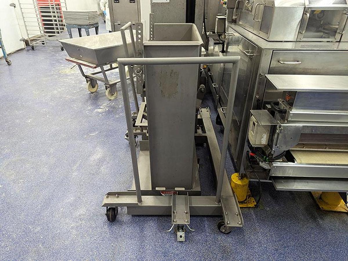 Used Rheon V4 Divider M#VX 122 w/ Stretcher, Slitter, Panner and Dough Lift