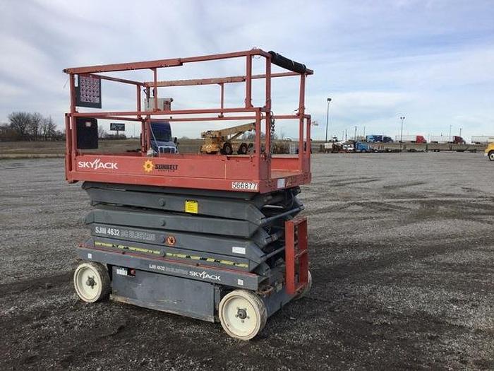 Used 2012 Skyjack SJ4632 DC Scissor Lift