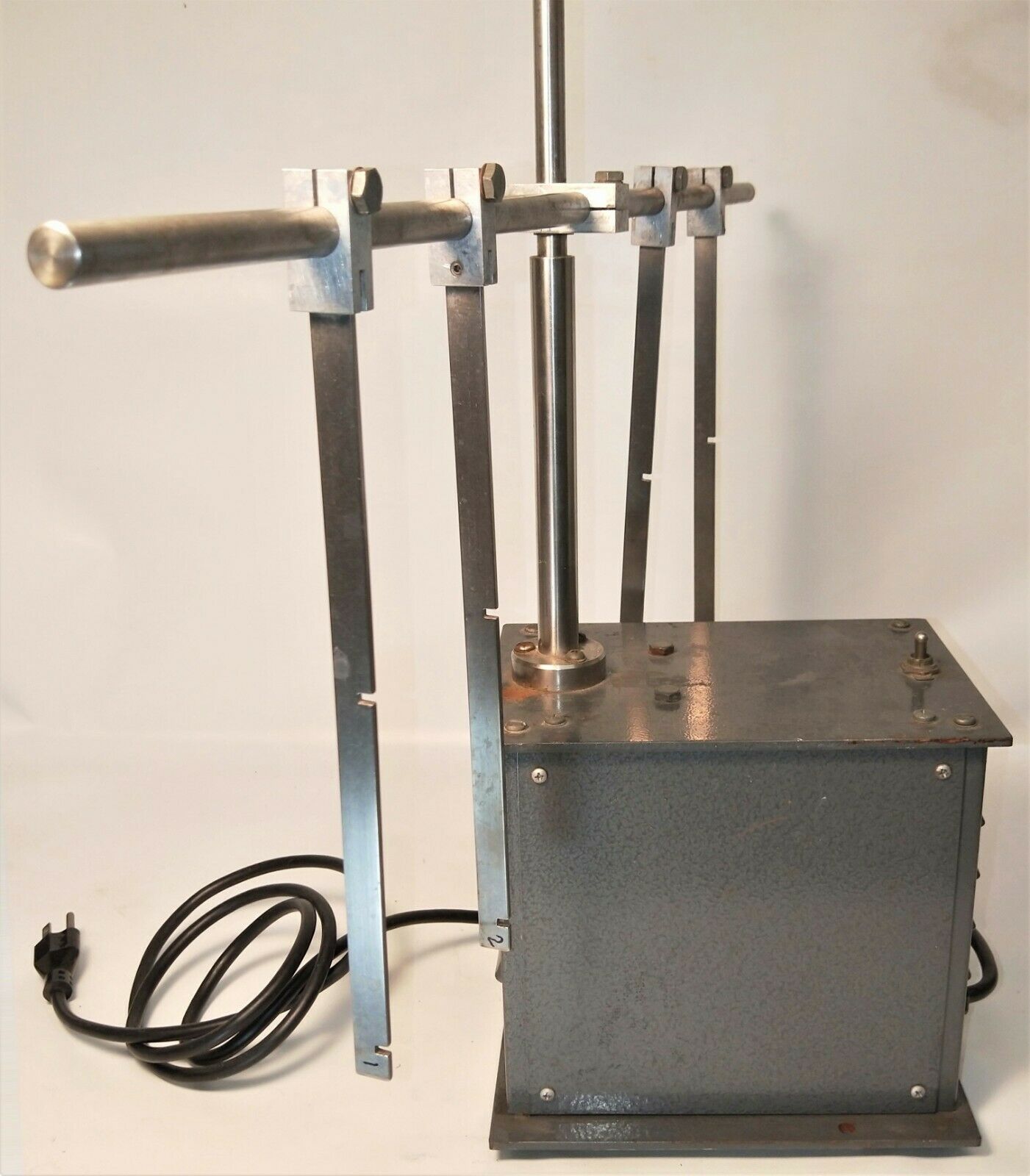 Used Vankel Vanderkamp 71C-104C-12 Tablet Disintegration Tester