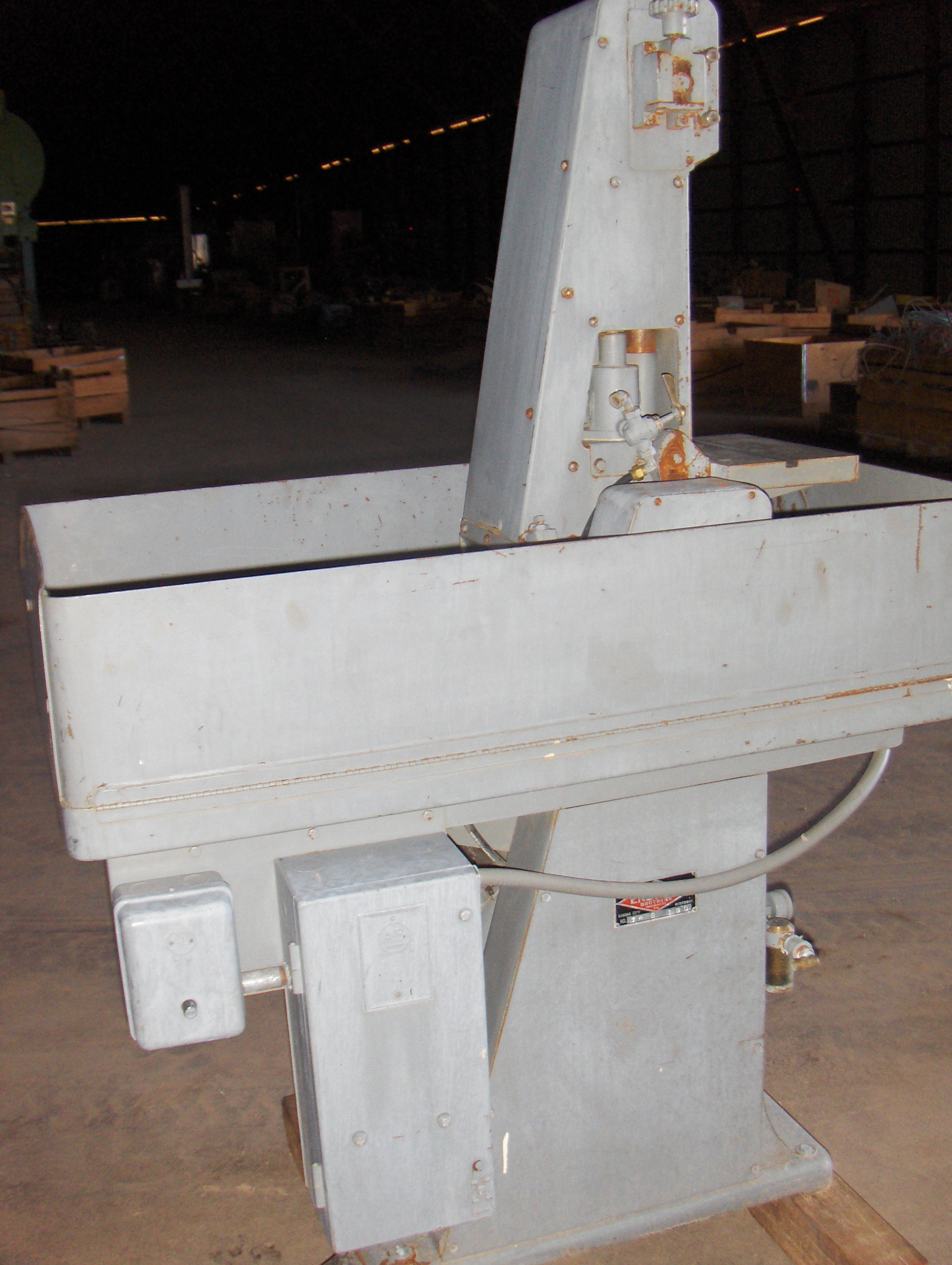 Used Hammond VH-600W Abrasive Belt Grinder; S/N 507