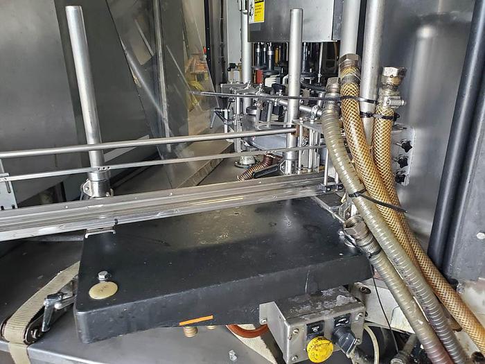 Used 1993 KRONES STARMATIC 16 Station Rotart Labler