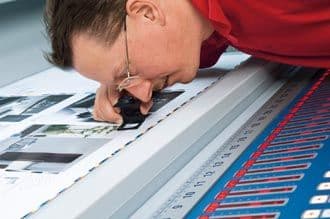 Foldable 5X Magnifier Linen Tester / Thread (stitch) Counter With Pouch