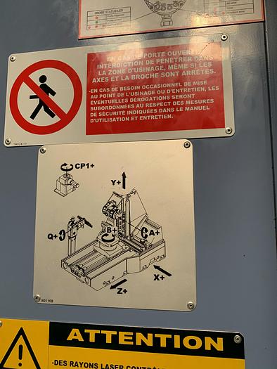 Utilisé Centre d'usinage 5 axes marque MCM
