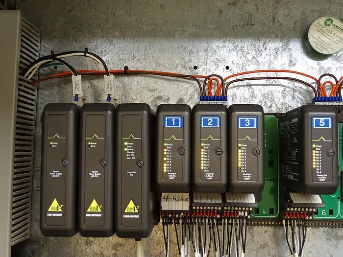 Used FISHER-ROSEMOUNT DELTA V POWER SUPPLY SYSTEM AND COMPONENTS