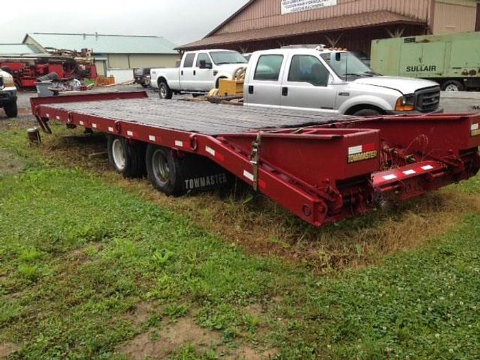 Used 2001 Townmaster T24 Flatbed Trailer