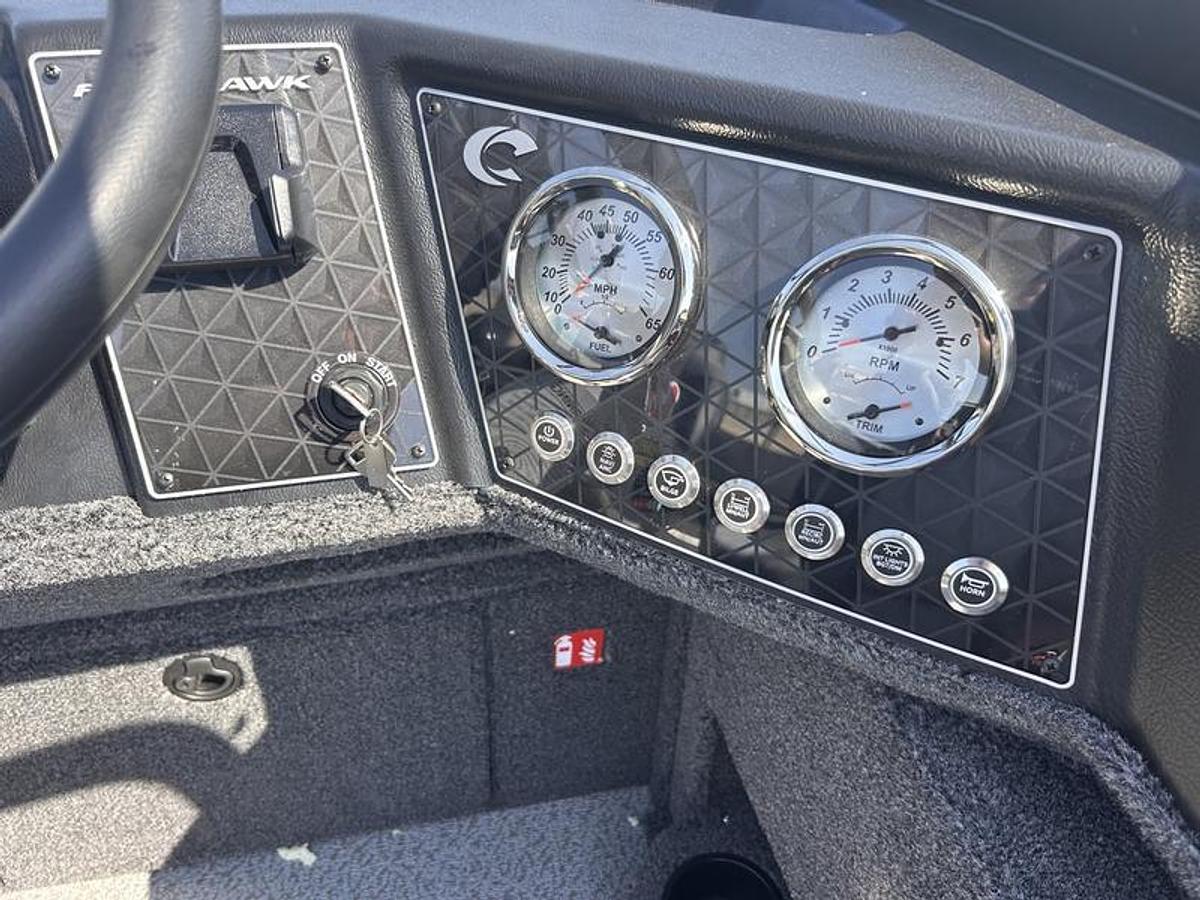 2026 Crestliner 1850 Fish Hawk WT JS