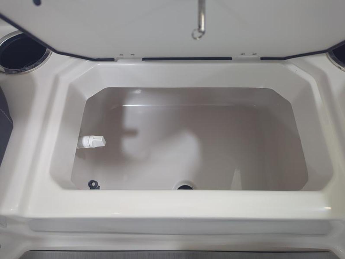 2025 Starcraft Marine SVX 191 OB