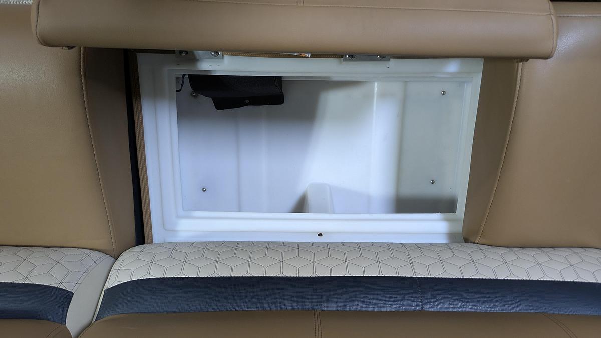 Used 2019 Godfrey Sanpan 2500