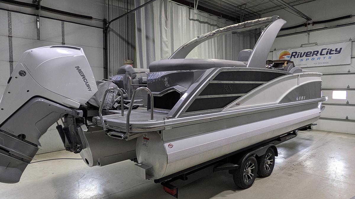Used 2022 BENNINGTON 23RX Sport
