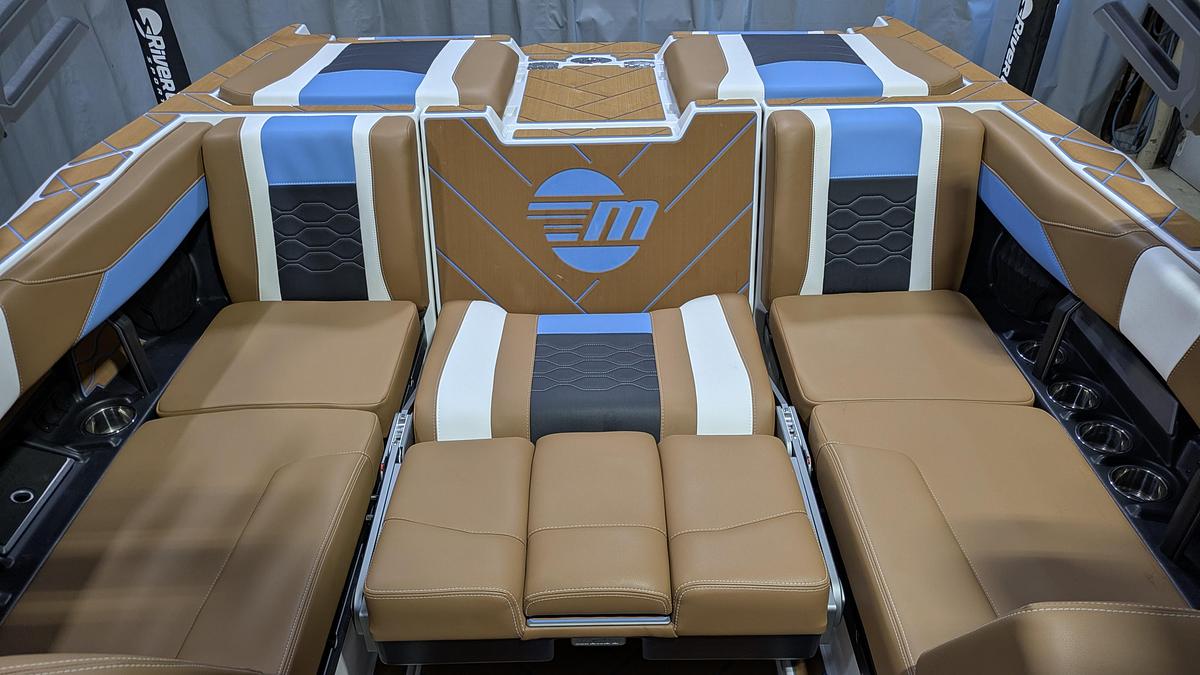 2026 Malibu Boats 23 LSV