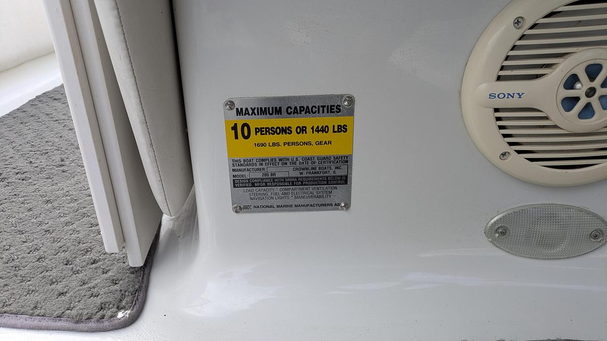 Used 2000 Crownline 205 BR