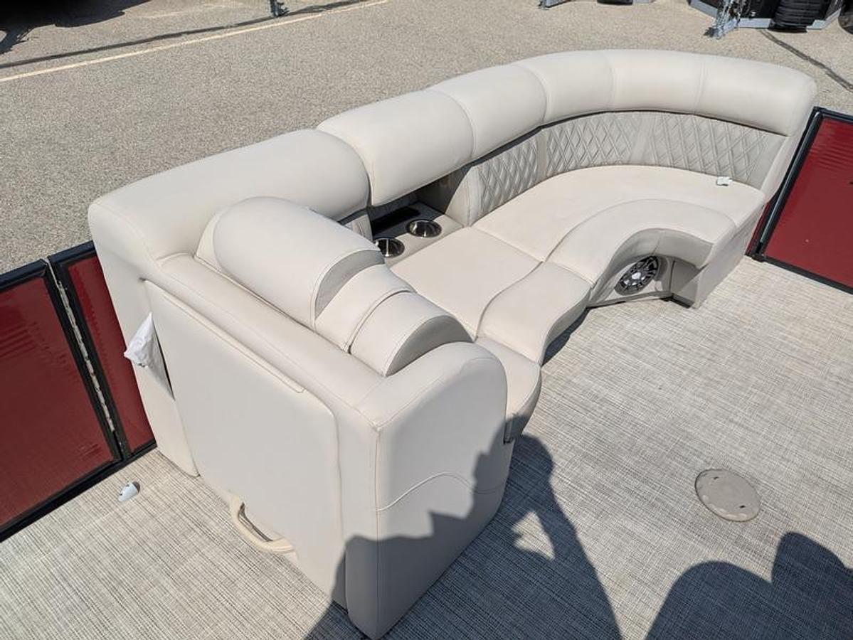 Used 2021 Harris Sunliner 230