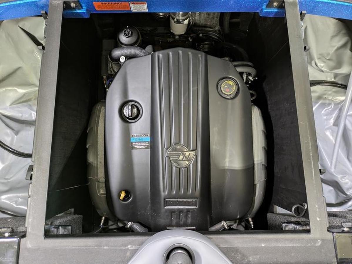 Used 2021 Axis Wake Research T23