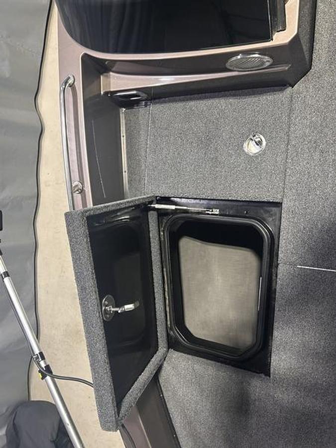 Used 2021 Vexus DVX19