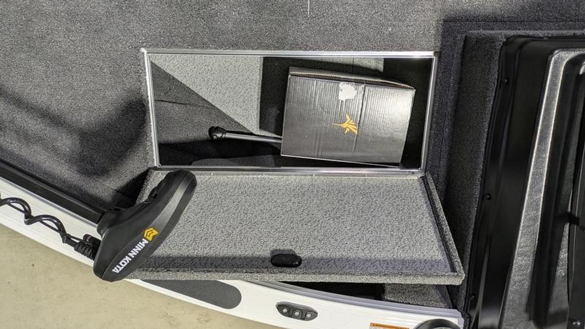 2026 Crestliner 1850 Fish Hawk