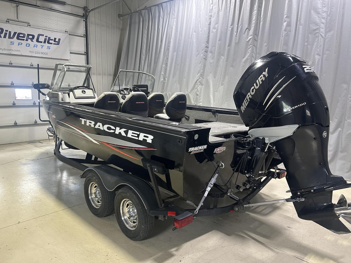 Used 2017 TRACKER Targa V20