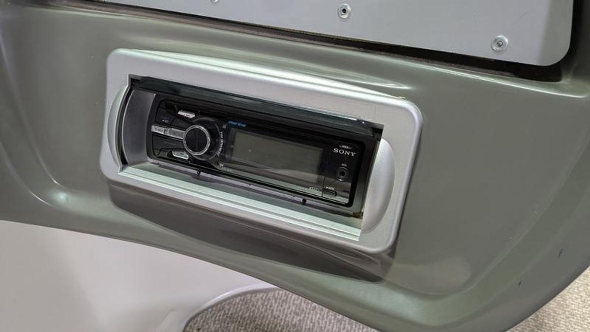 Used 2013 Rinker Captiva 186 FS BR