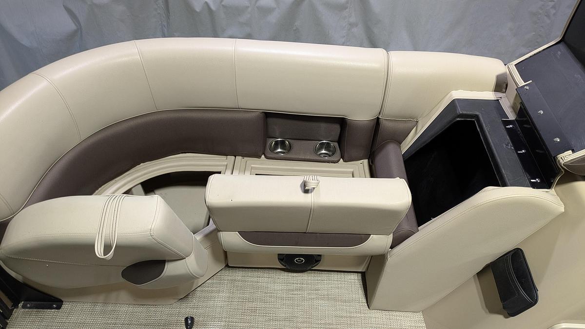 Used 2024 BENTLEY Legacy 200 Navigator
